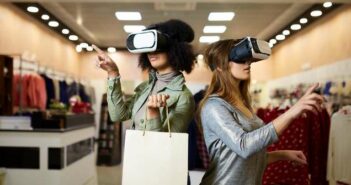 Teamviewer & Google kooperieren: Vision Picking fürs VR-Shoppen kommt jetzt aus der Google Cloud ( Foto: Shutterstock - _ Artie Medvedev )