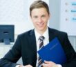 Professionelles Arbeitszeugnis: Im Finanzsektor auch ohne Zeugnis erfolgreich? ( Foto: Adobe Stock-Racle Fotodesign )