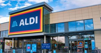 Aldi senkt Preise für Festtagsfavoriten um 20% (Foto: AdobeStock - Alan 521491888)