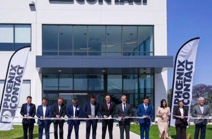 Phoenix Contact eröffnet 12.500 m2 Werk in Queretaro Mexiko (Foto: Phoenix Contact GmbH & Co. KG)